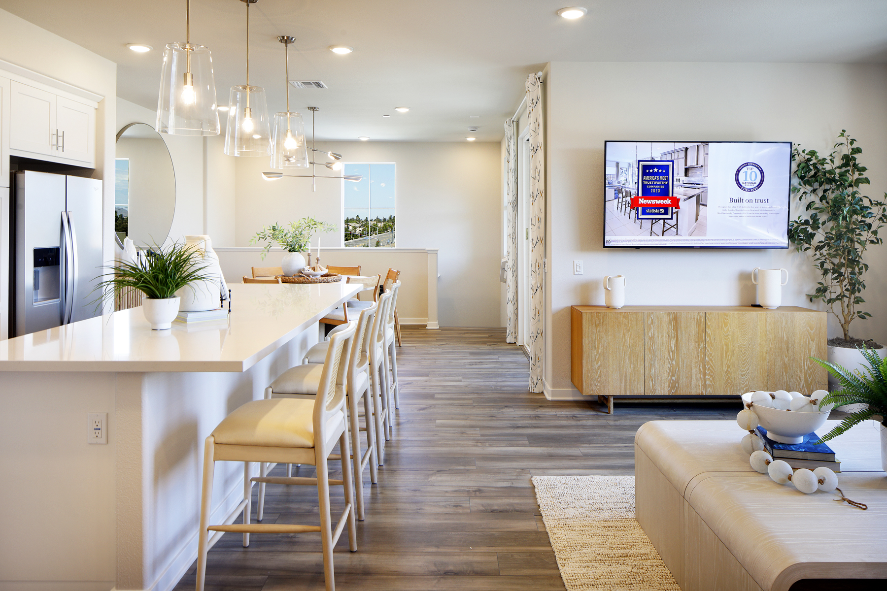 2501 36127 Jaden Avenue