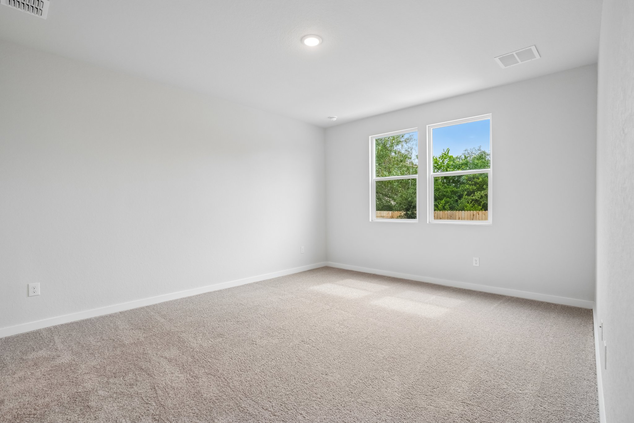A room with windows.